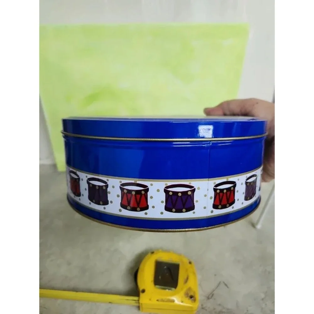 Vintage drummer boy empty cookie tin